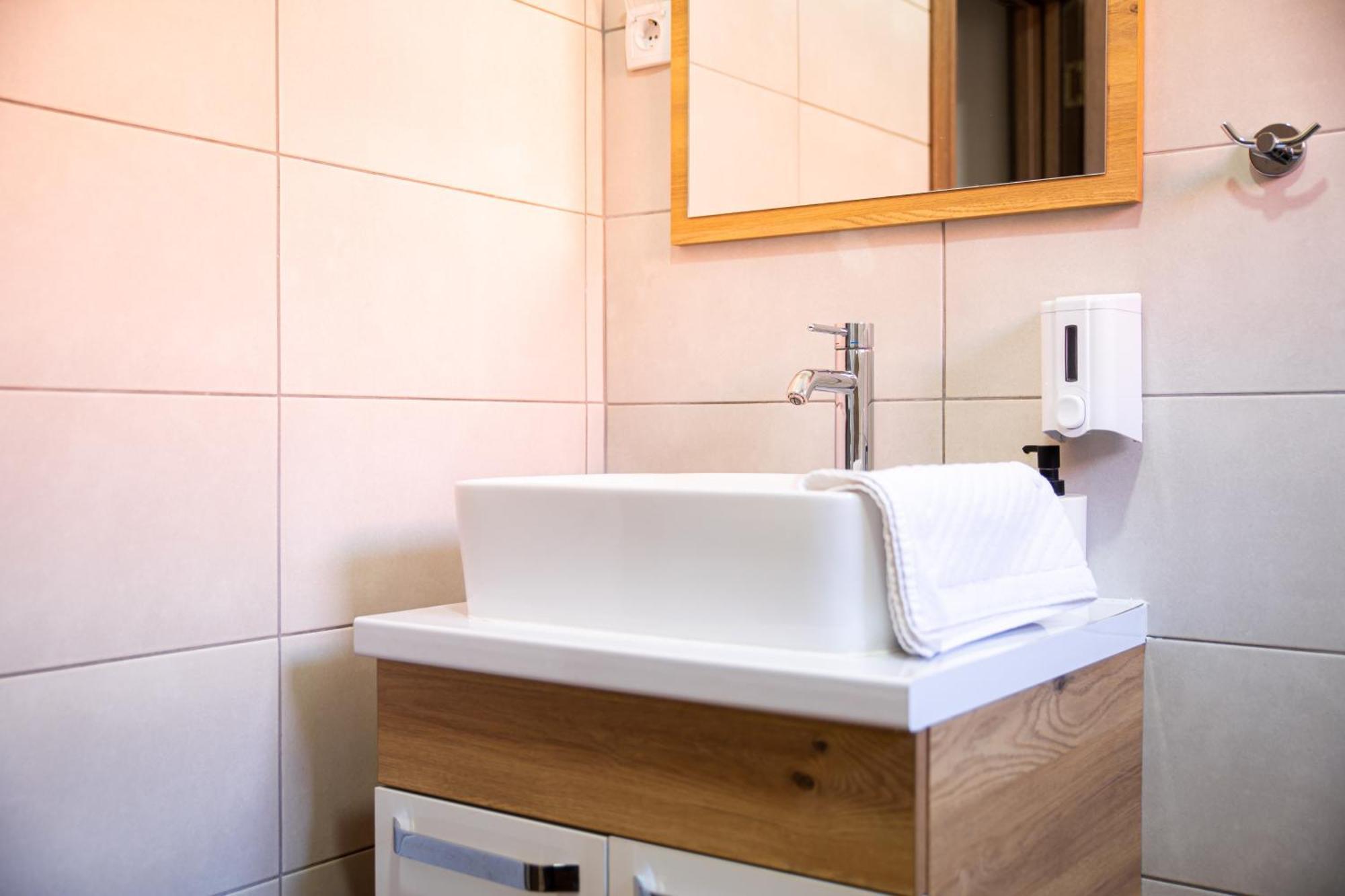 Apartments Velickovic Соко Баня Екстериор снимка